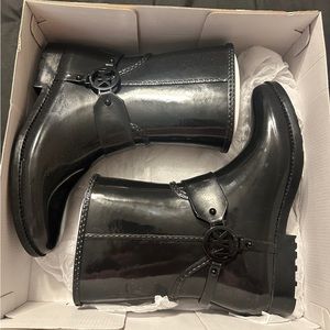 Michael Kors Womens Fulton Harness Black Rain Booties Sz.8